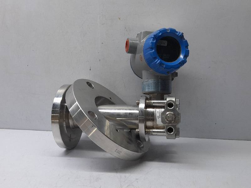  Honeywell ST 700 Pressure Transmitter STF724-E1HS4A-H1F-A-AHC-11C-B-01A0-F1-0000