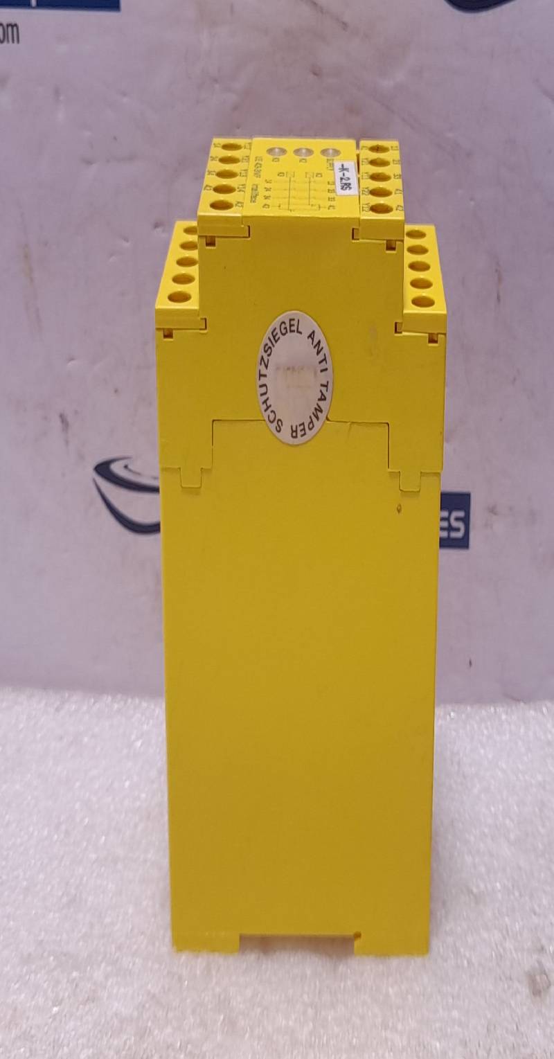 Sick UE 43-3MF2D3 Safety Relay 24VDC UE 43-3MF Intelliface
