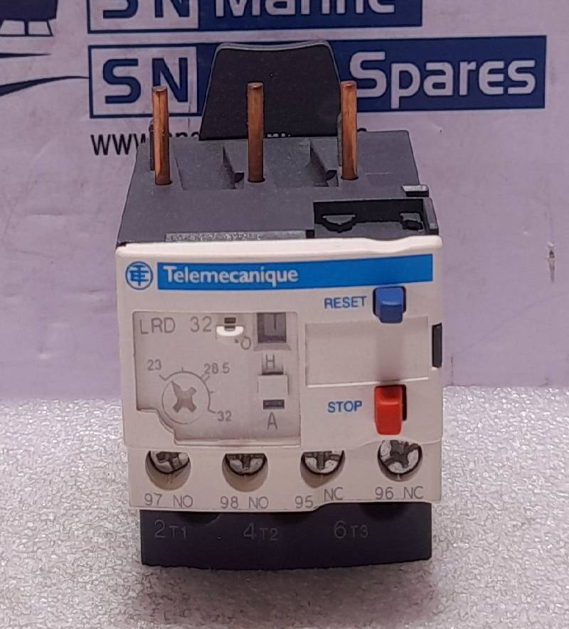 Telemecanique LRD32 Overload Motor Relay Ie 23-32A Ui: 690V~ Uimp: 6kv Konecrane 901LRD32
