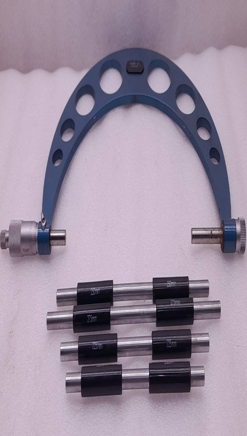Capital Outside Micrometer 150-300mm 0.01mm Incomplete Set