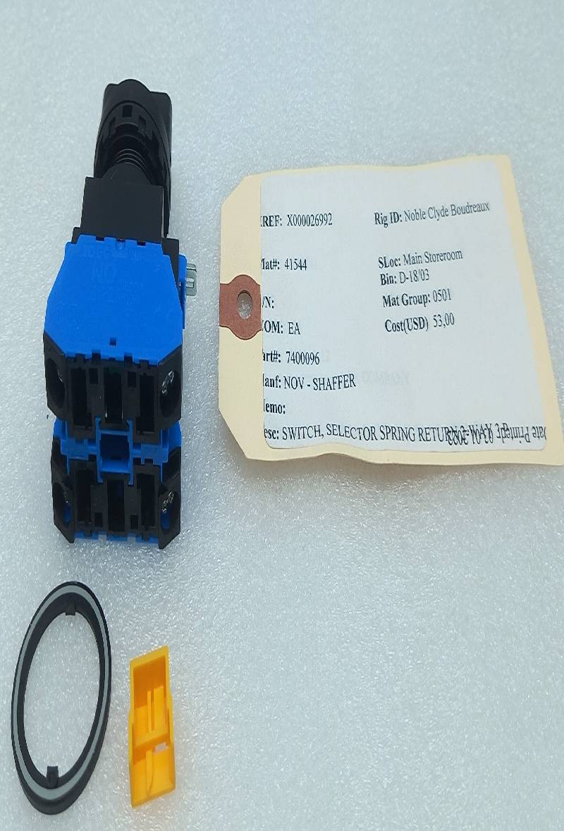 Idec HW1S-33TF20 Selector Switch 3Position NOV 7400096