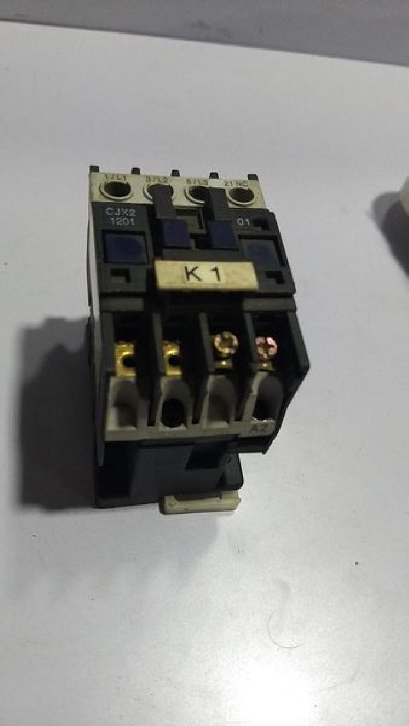 Chint CJX2-12 - Contactor - 220V 50HZ M5