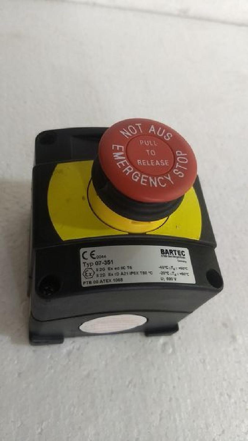 Bartec 07-351 Emergency Push Button Stop Control Station Switch
