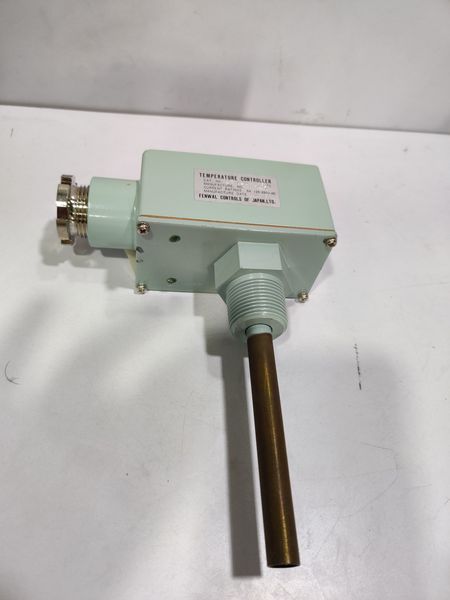 Temperature Controller 23120 Fenwal Controls - Japan 5A 125-250VAC - 5Deg C