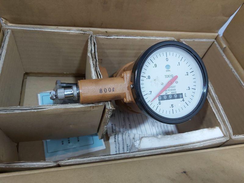 OVAL CORPORATION MINI OIL METER LS21221