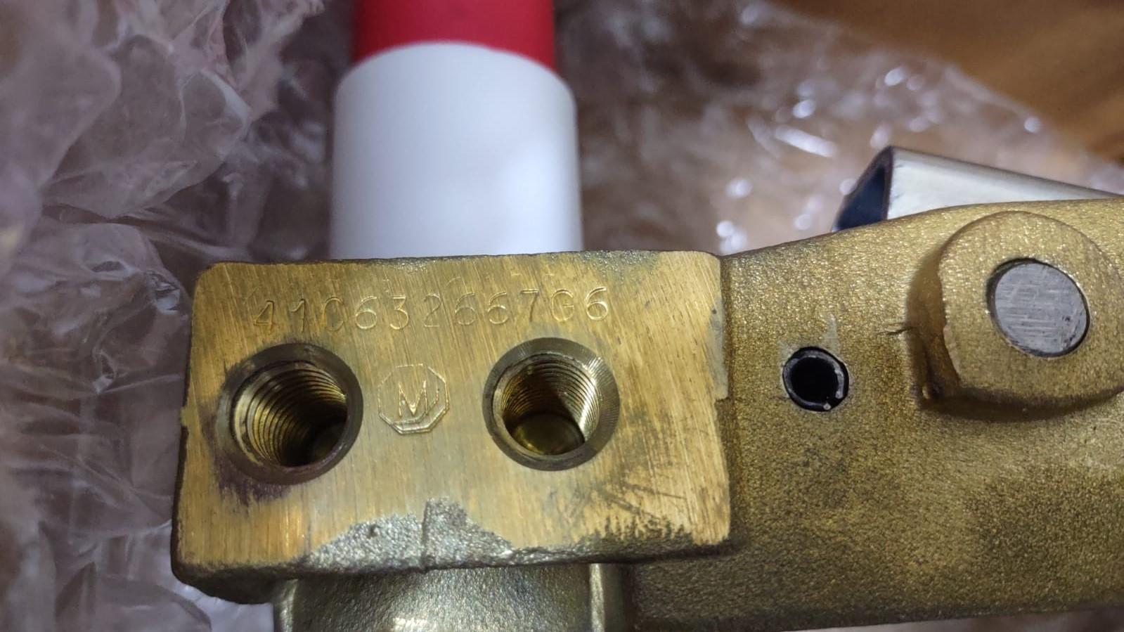 GE 41C632667G6 Brush Holder Radial E8_OW