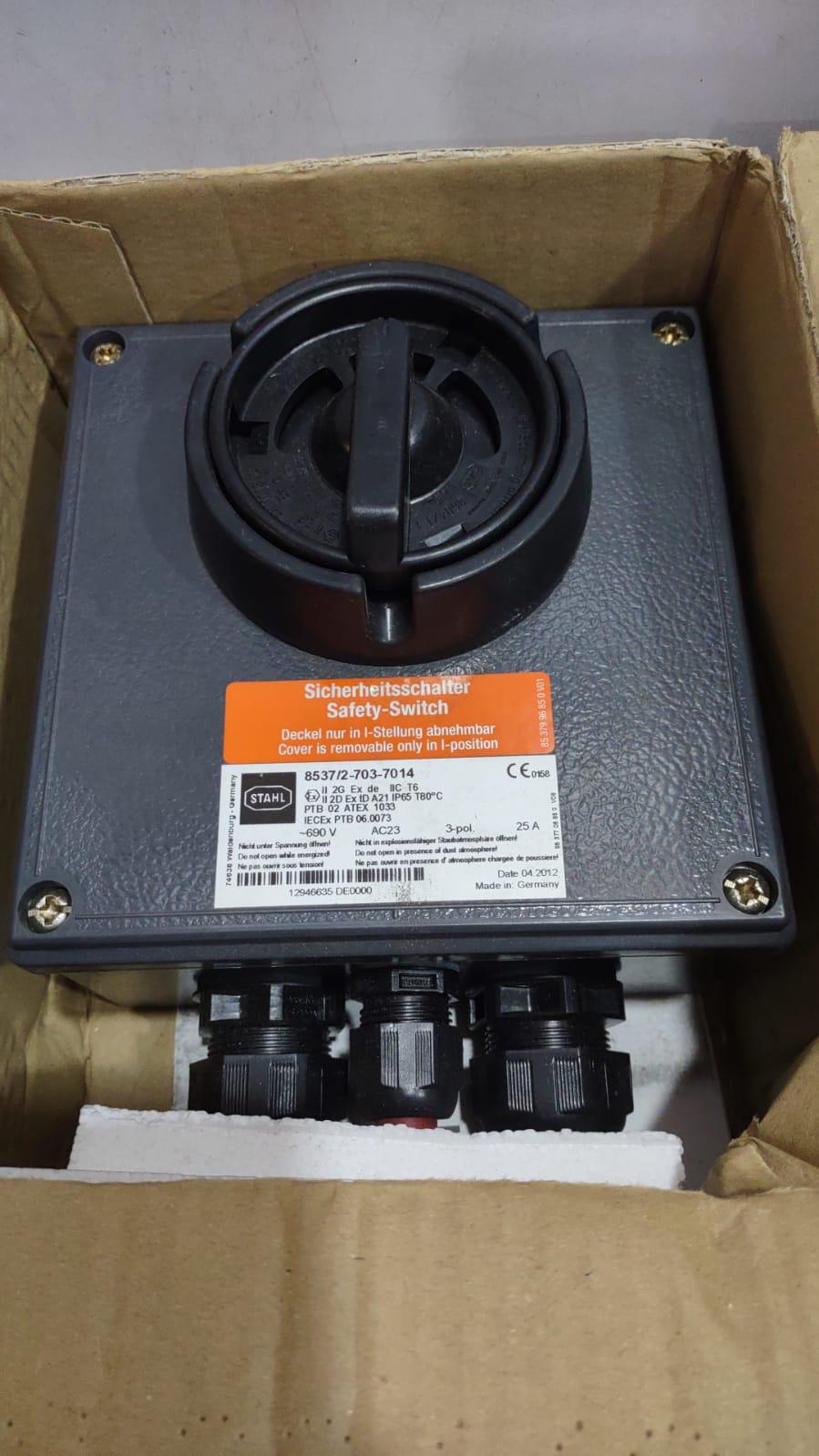Stahl 8537_2-703-7014 Safety Switch 3Pole 25A 853727037014