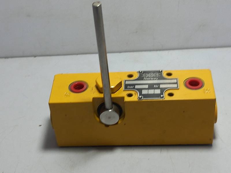 Hydranor 1STB4451031D Directional Control Valve 350 Bar