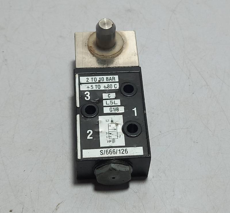 Norgren S/666/126 Pneumatic Manual Control Valve 2 to 10 Bar +5 to +80 C