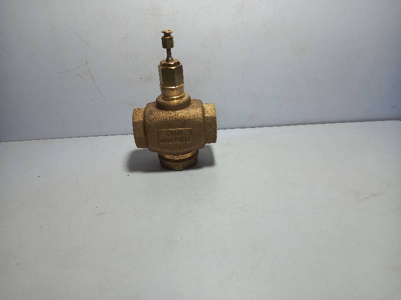 Honeywell V5011P1020 Valve