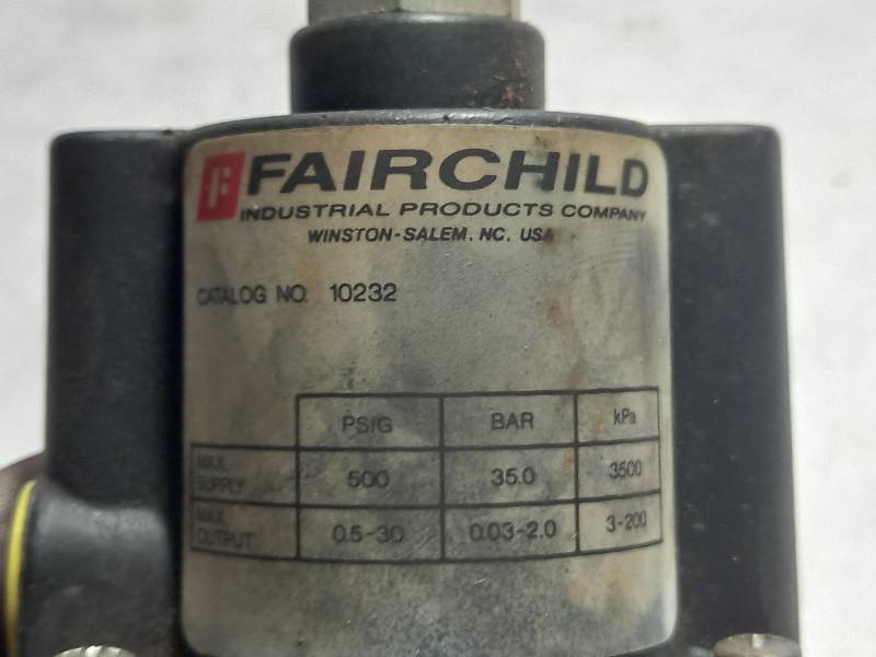 FAIRCHILD 10232  PNEUMATIC PRECISION REGULATOR 