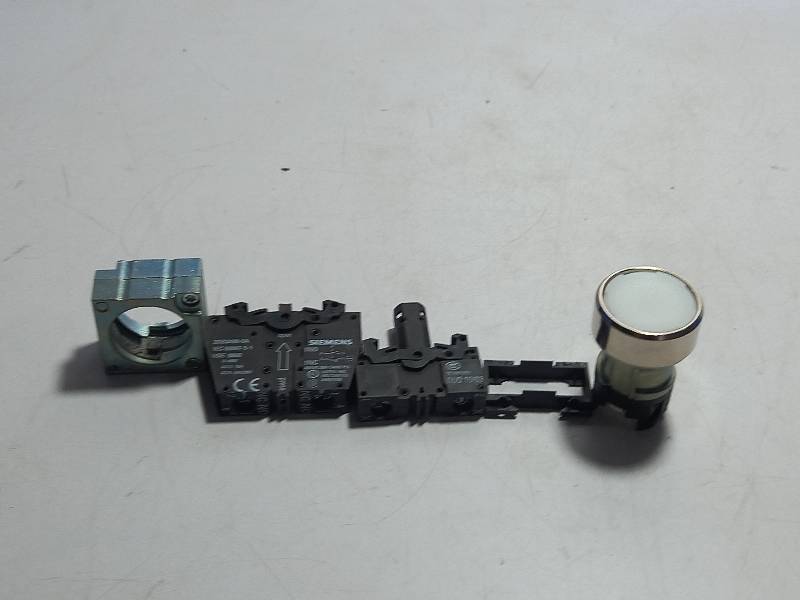 Siemens 3SB30000AA21 Illuminated White Push Button