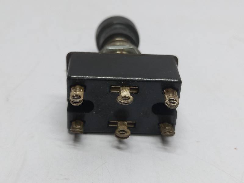 03-619-011  SWITCH+PUSH BUTTON+ILL 