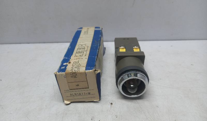Idec  ALN1811-W  Illuminated PushButton Switch