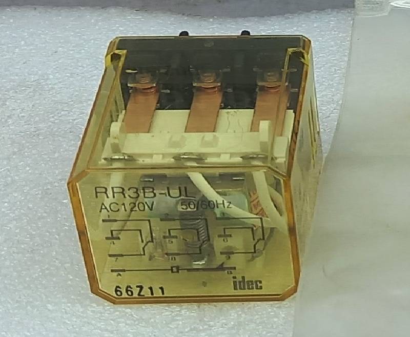 Idec RR3B-UL 11Pin Relay Coil: 120V 50/60Hz 45Amps 4PCs In Lot