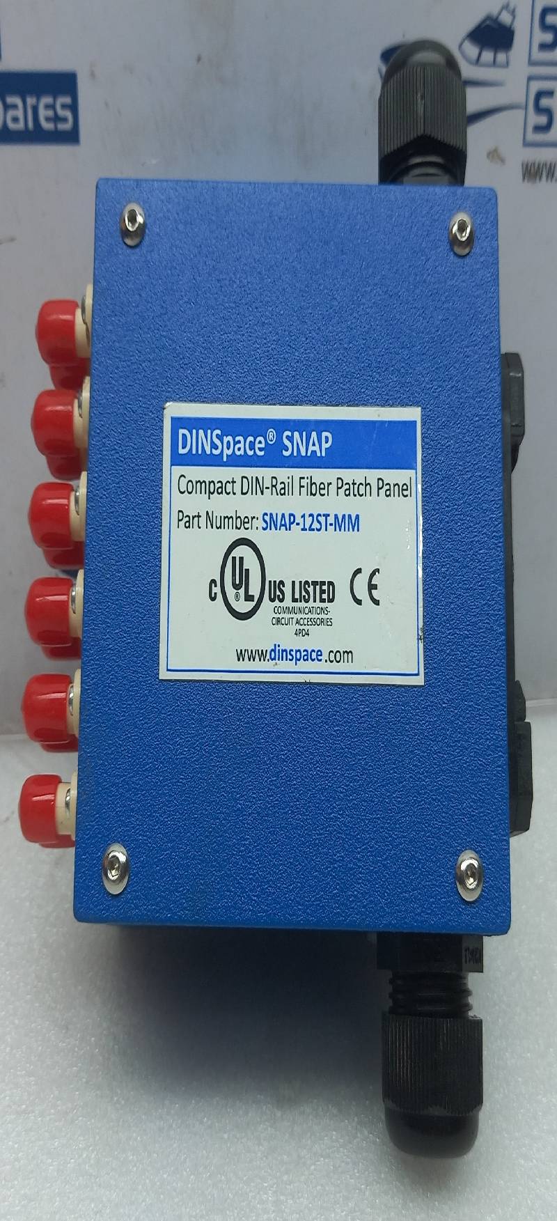 DINSpace SNAP-12ST-MM Compact DIN-Rail Fibre Patch Panel