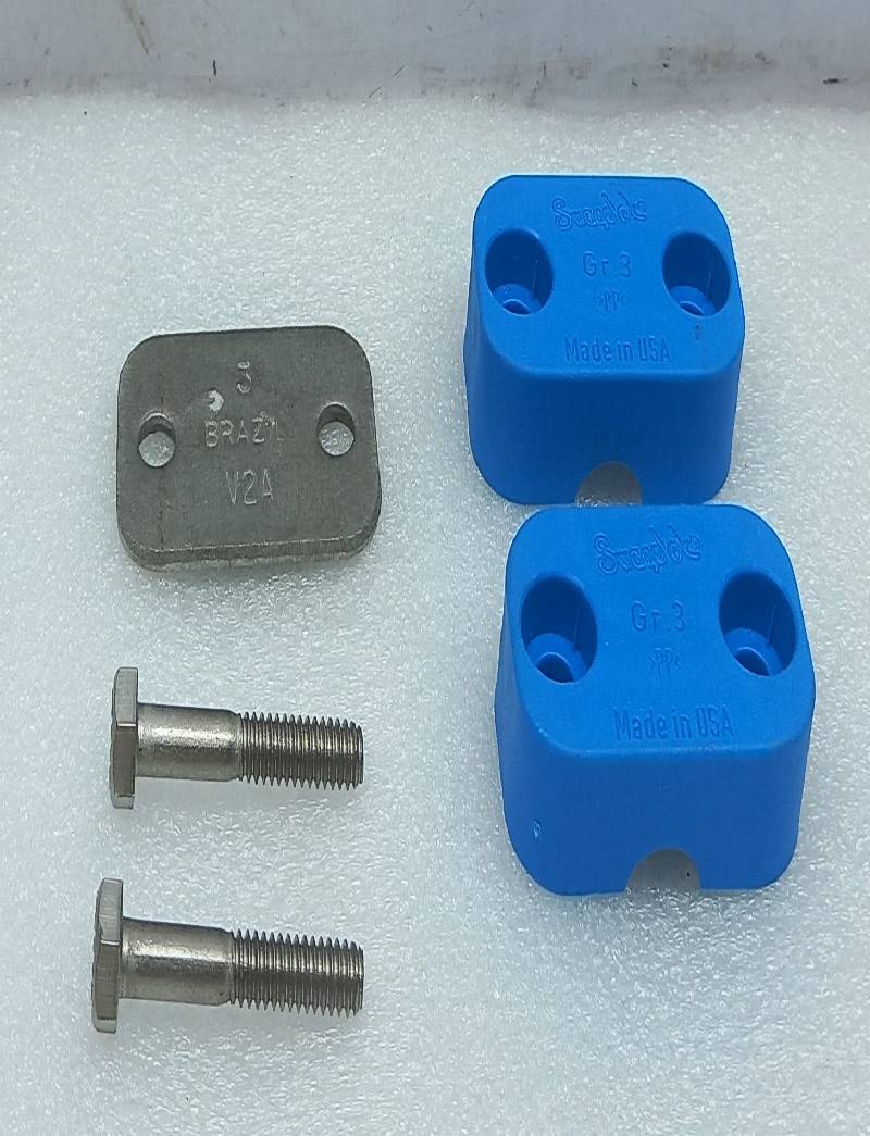 Swagelok 304-S3-PP-8T Plastic Clamp Tube Support ½” Support Kit  Swagelok 304-S3-PP-8T  Plastic Clam Tube Support ½” Support Kit Made In USA 