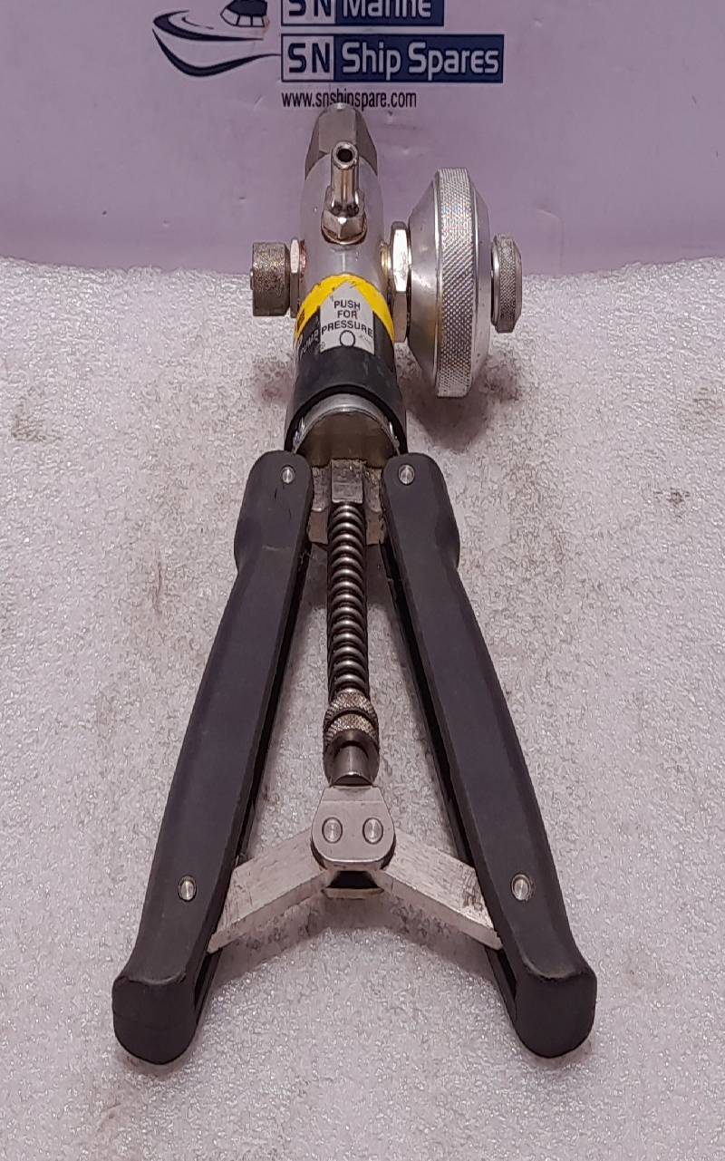 Fluke 700PTP Pneumatic Test Pump 600 PSI 40 Bar