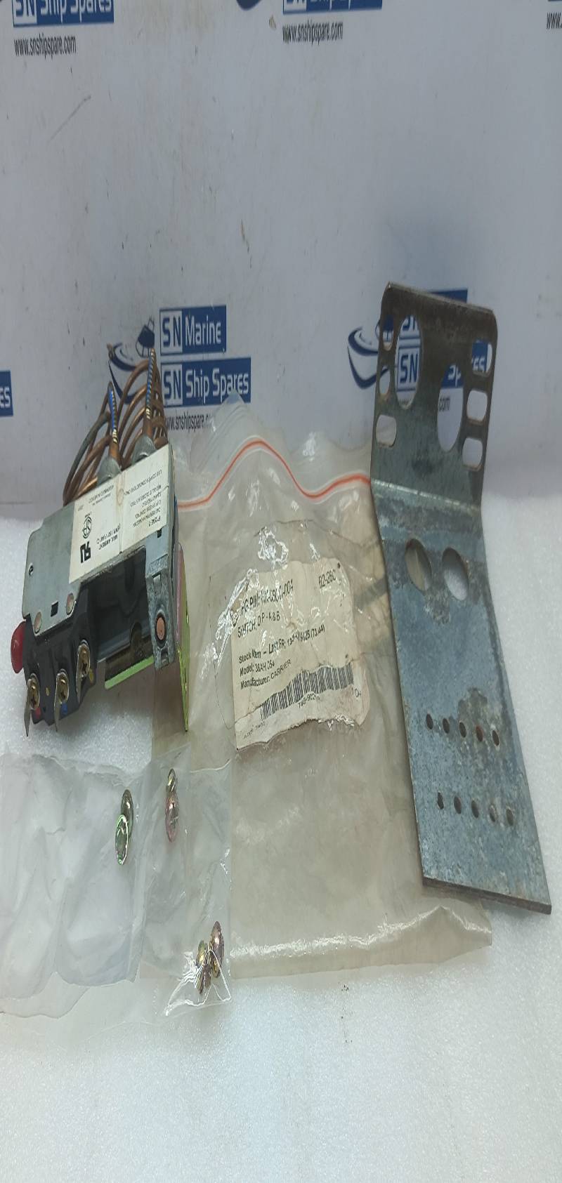 Carrier HK06CC004 Differential Pressure Control Switch P12AE-1