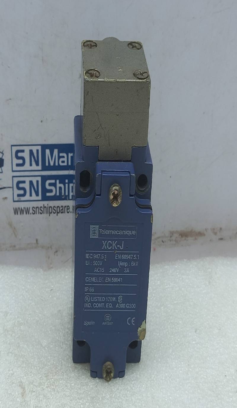 Telemecanique XCK-J Limit Switch AC15 240V 3A With ZCK-E05 Head