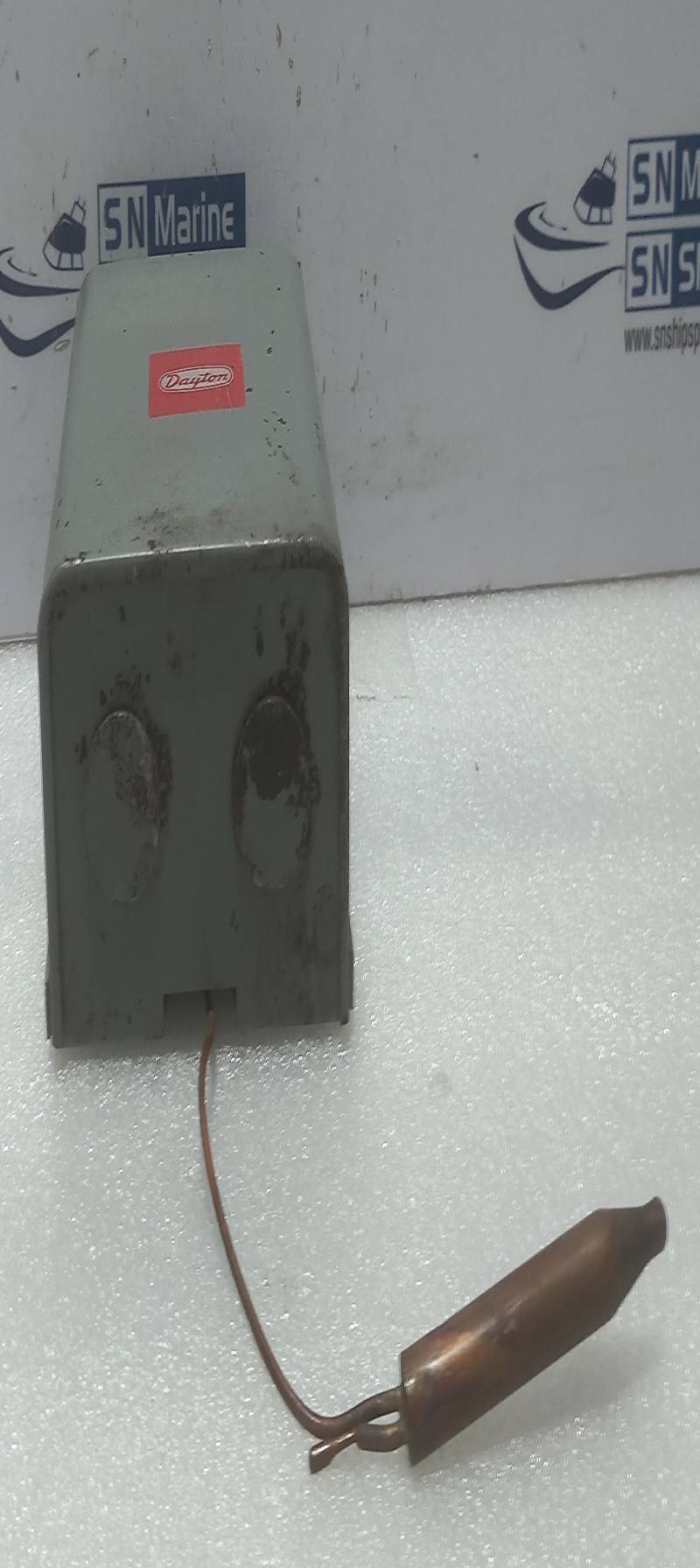 Dayton 2E376A Hot Water Control Boiler Aquastat Max Load 2000 V.A