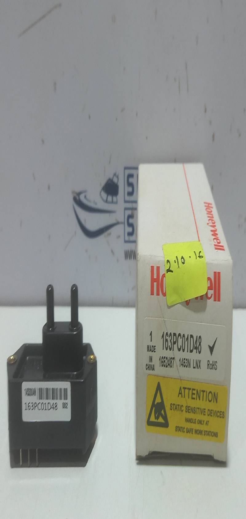Honeywell 163PC01D48 Pressure Switch Sensor