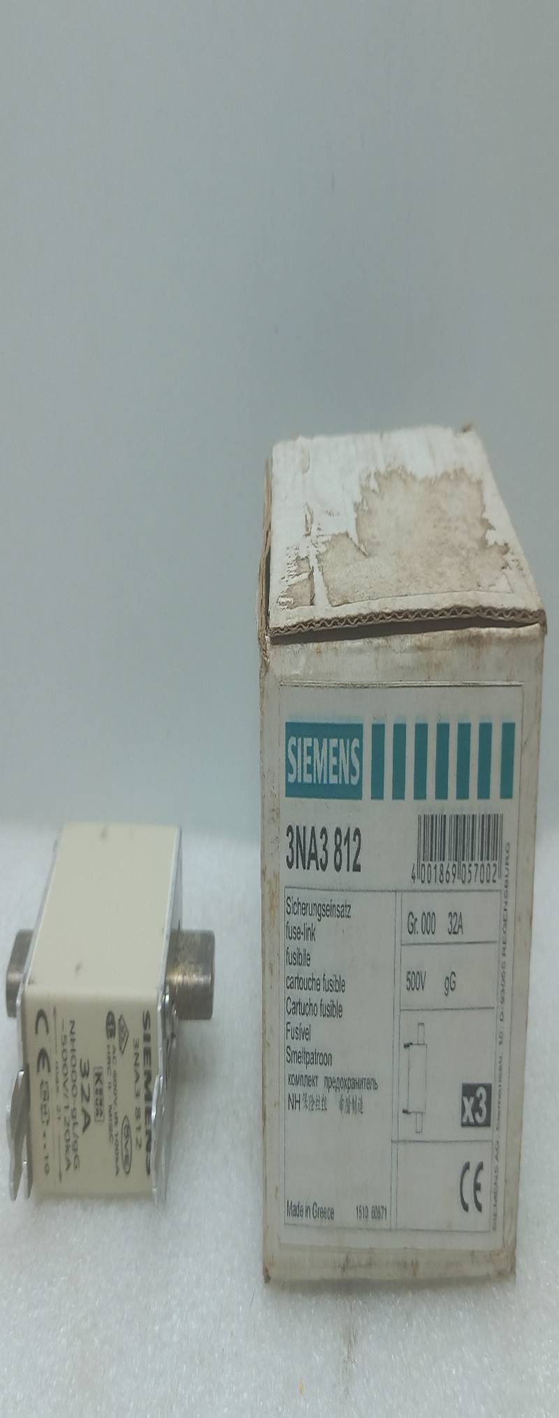 Siemens 3NA3 812 Fuse Ac 600V 100Ka 32A - 3pc lot