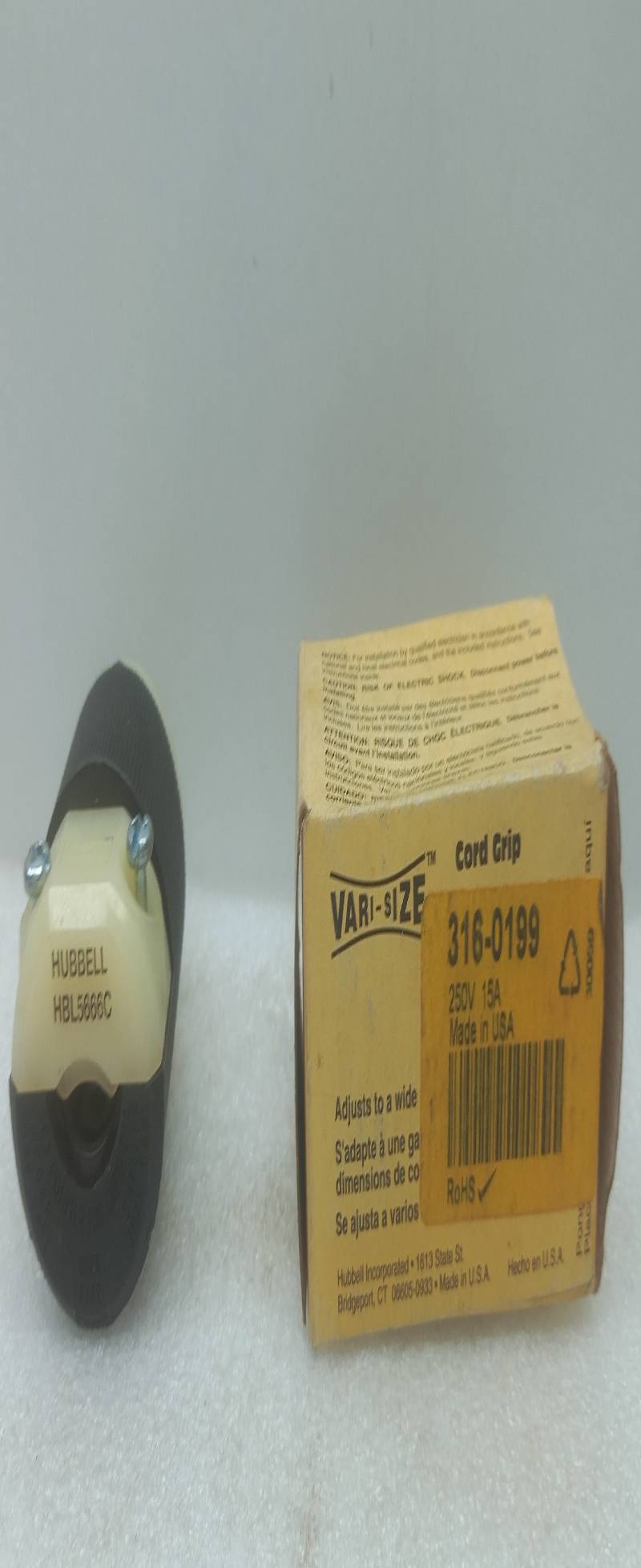 Hubbell HBL5666C Main Plug 250V 15A RS Components 316-0199