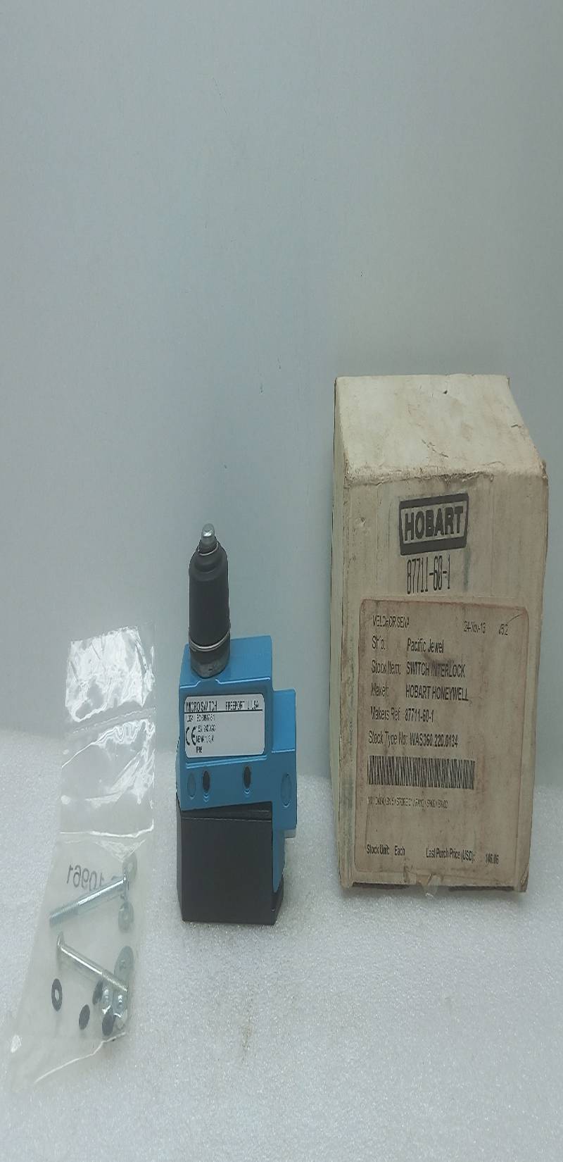 Honeywell BZE6-2RN-S Micro Switch 15A 125 250 Or 480VAC Hobart 87711-60-1