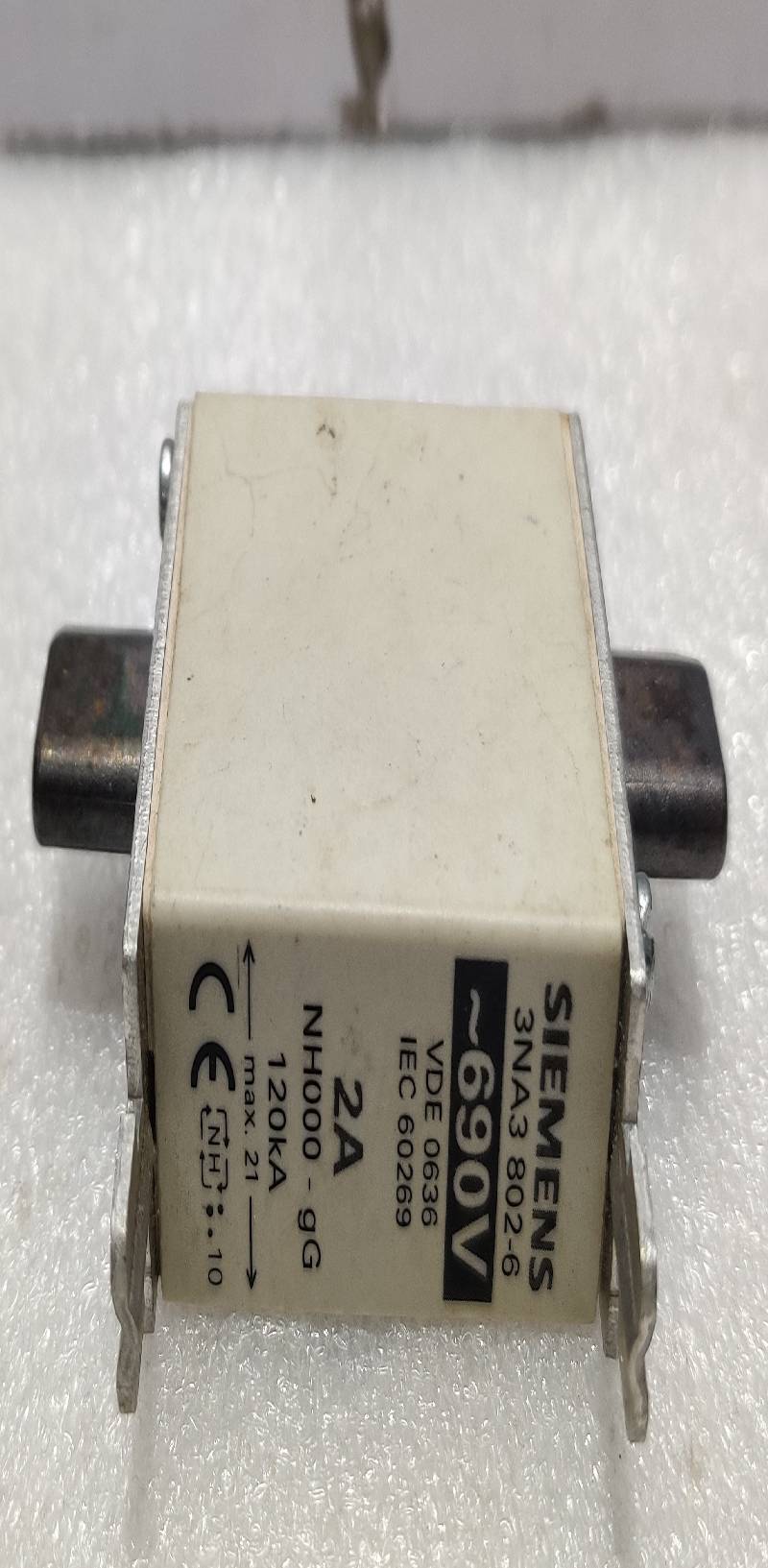 Siemens 3NA3802-6 Fuse 690V NH000-gC 120kA Max.21