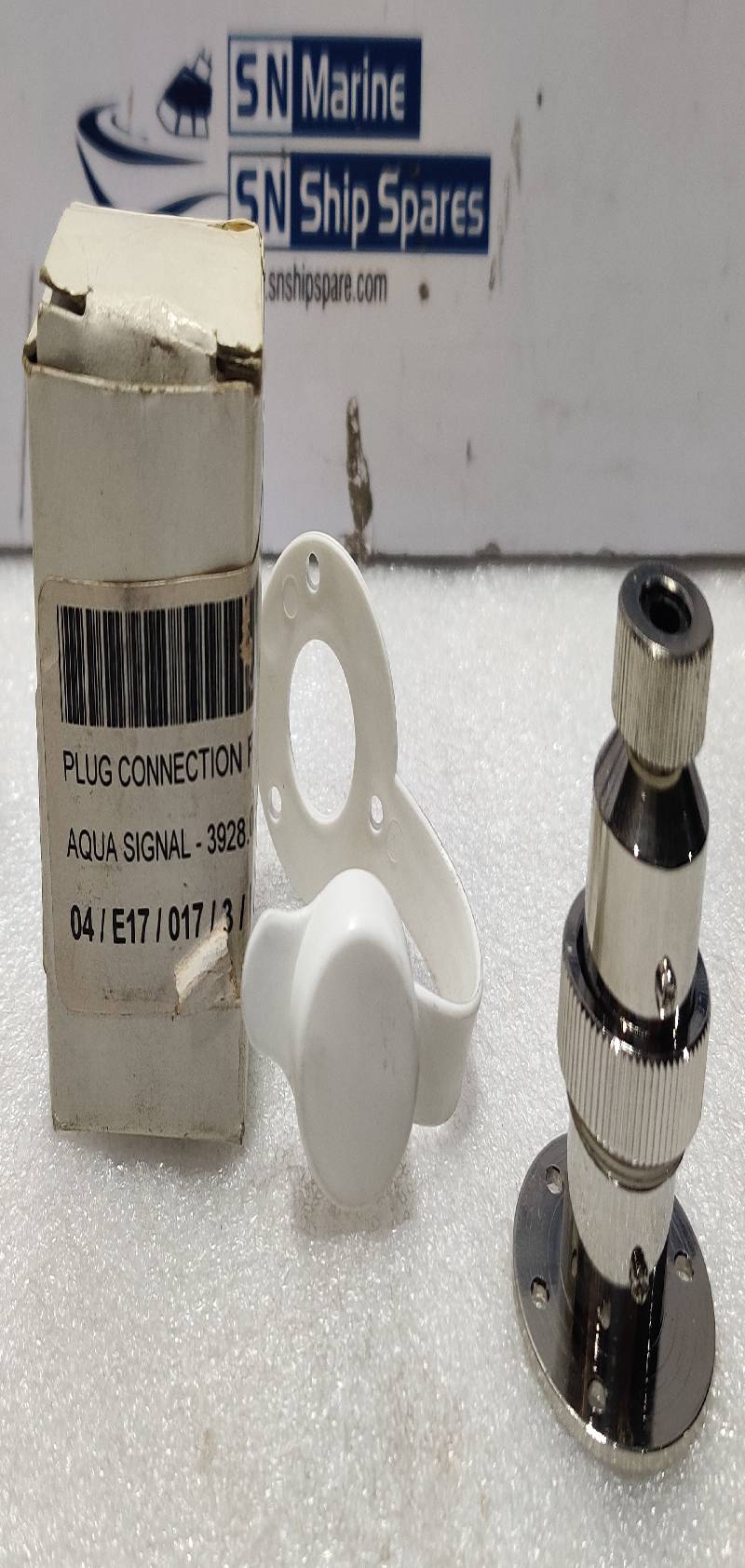 Aqua Signal 3928.001 Connection Plug For Search Light 3A3P