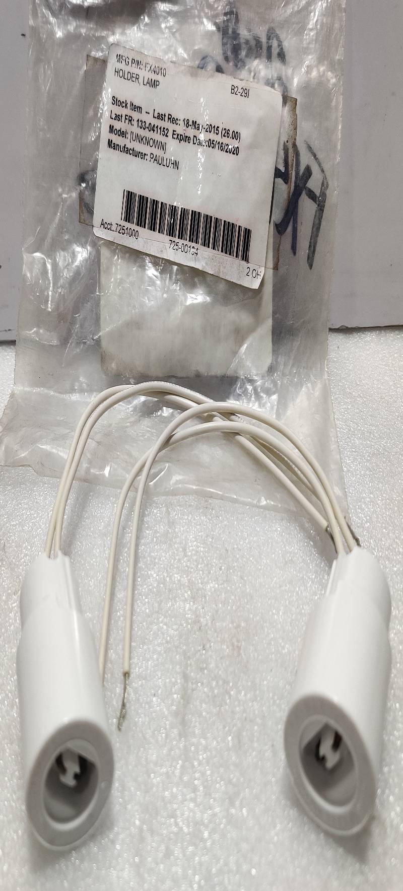 Pauluhn FX4010 Lamp Holder 2PCs In Lot