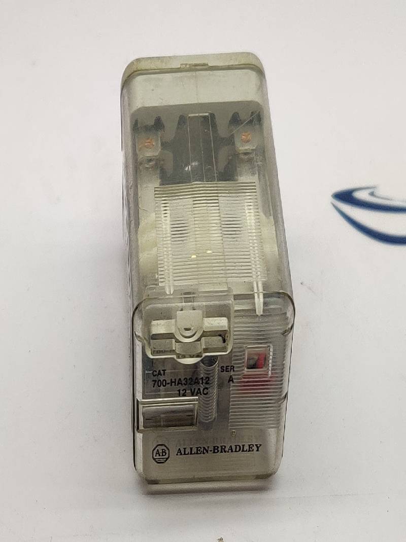 Allen-Bradley 700-HA32A12 Control Relay B 300 Pilot Duty
