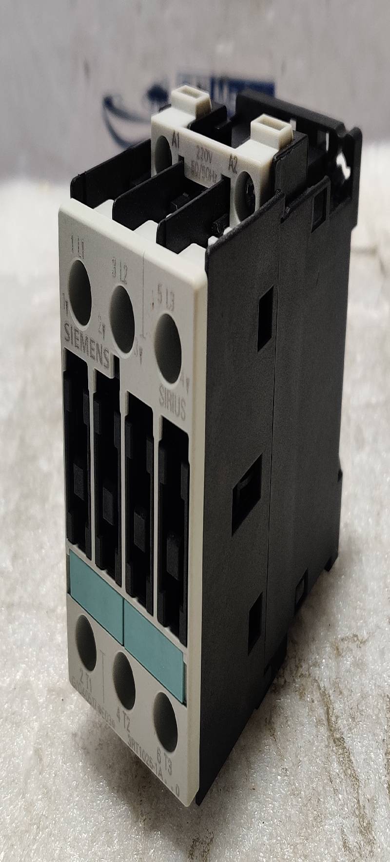 Siemens 3RT1025-1A..0 Contactor 220V 50/60Hz AC-1:40 Ui: 690V