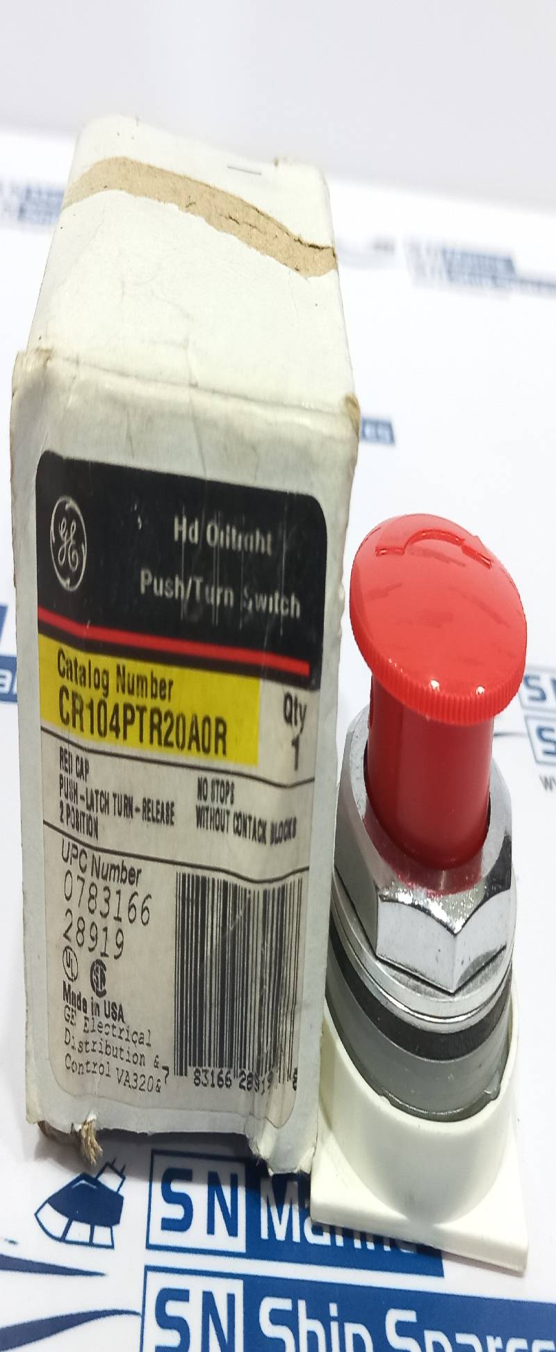 General Electric CR104PTR20A0R Red Cap Hd Oiltight Push/Turn Switch
