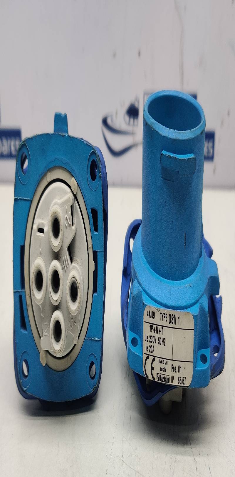 Marechal Electric DSN 1 Adapter Socket Ue 230V 50Hz Ie 20A 2PCs In Lot