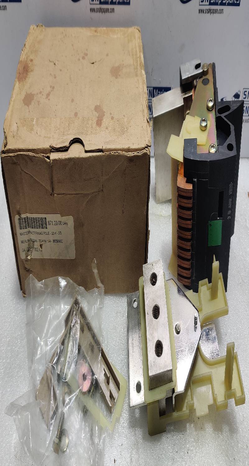 Merlin Gerin TC4164 114 0685646C Masterpact Fixing Pole-32H-3/3