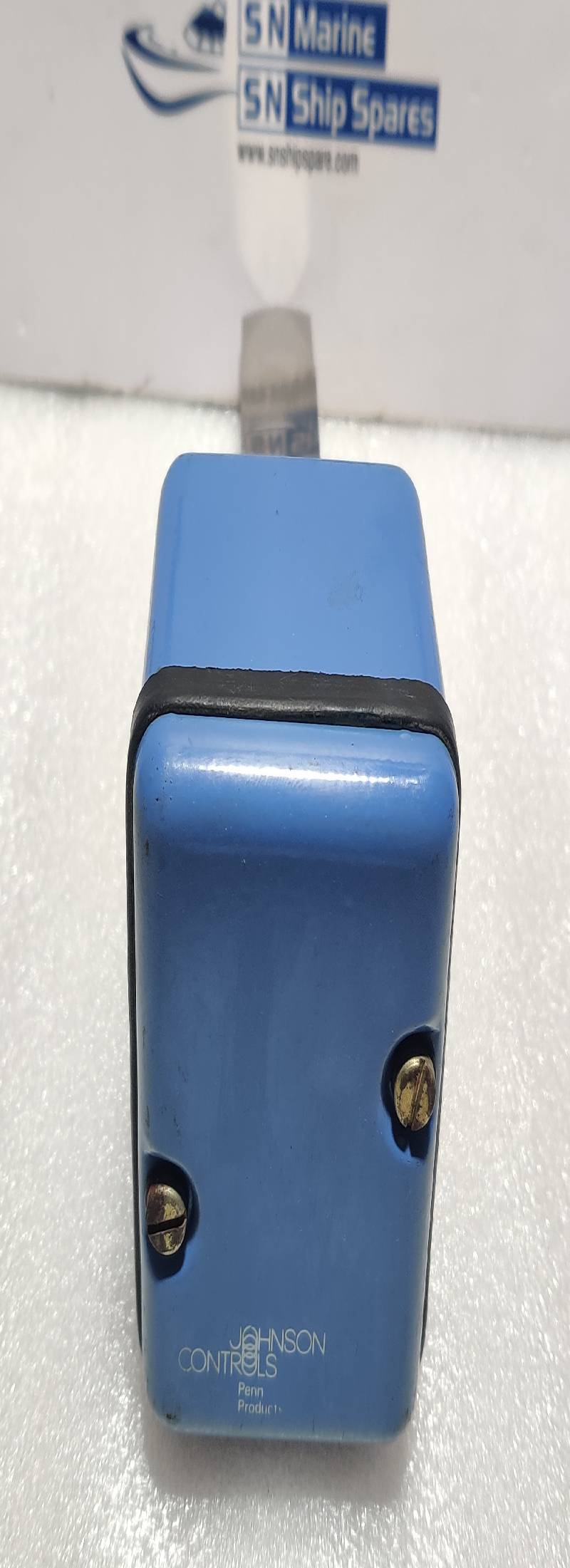 JOHNSON CONTROLS F61MB-9200 Flow Control Switch