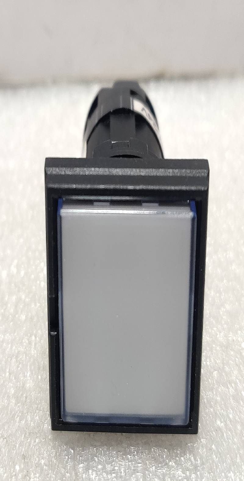 Idec HW-P White Pilot Light Lamp: 5-30V 1W Max NOV 7400320