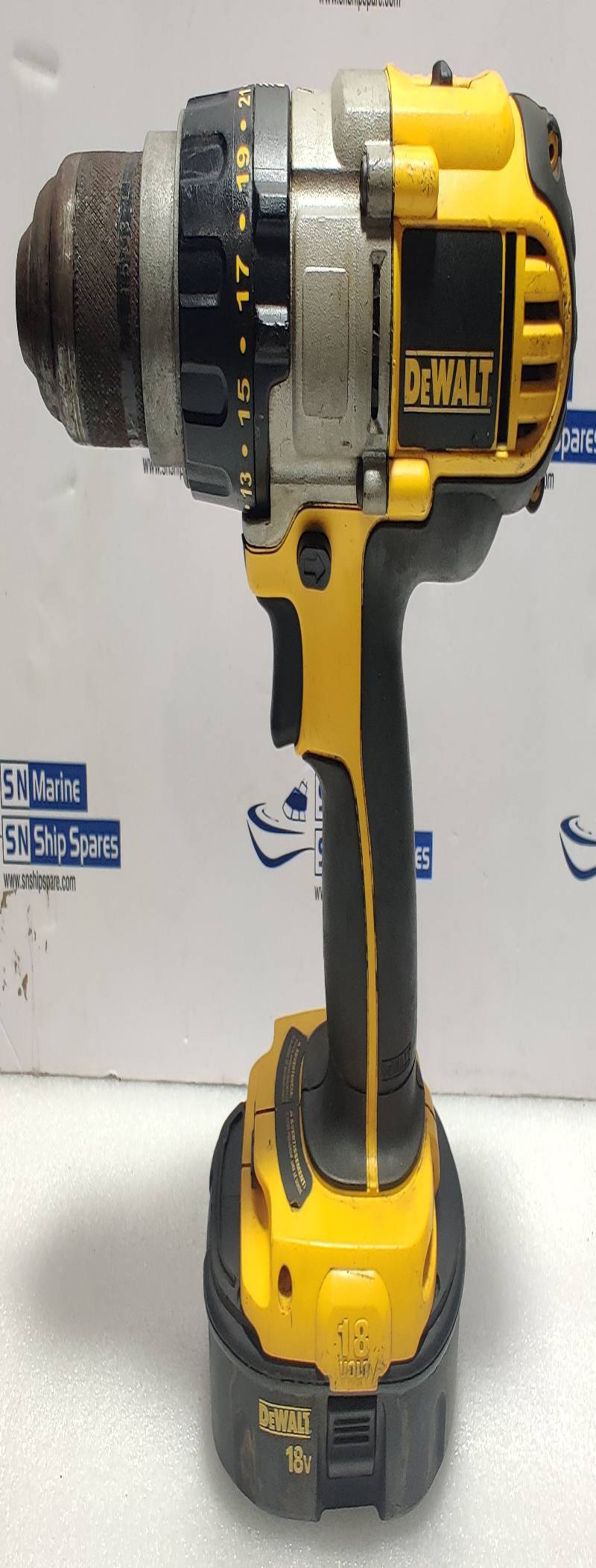 DEWALT DCD960 CORDLESS DRILL/DRIVER 18VDC XRP ½” (13mm) Type: 1