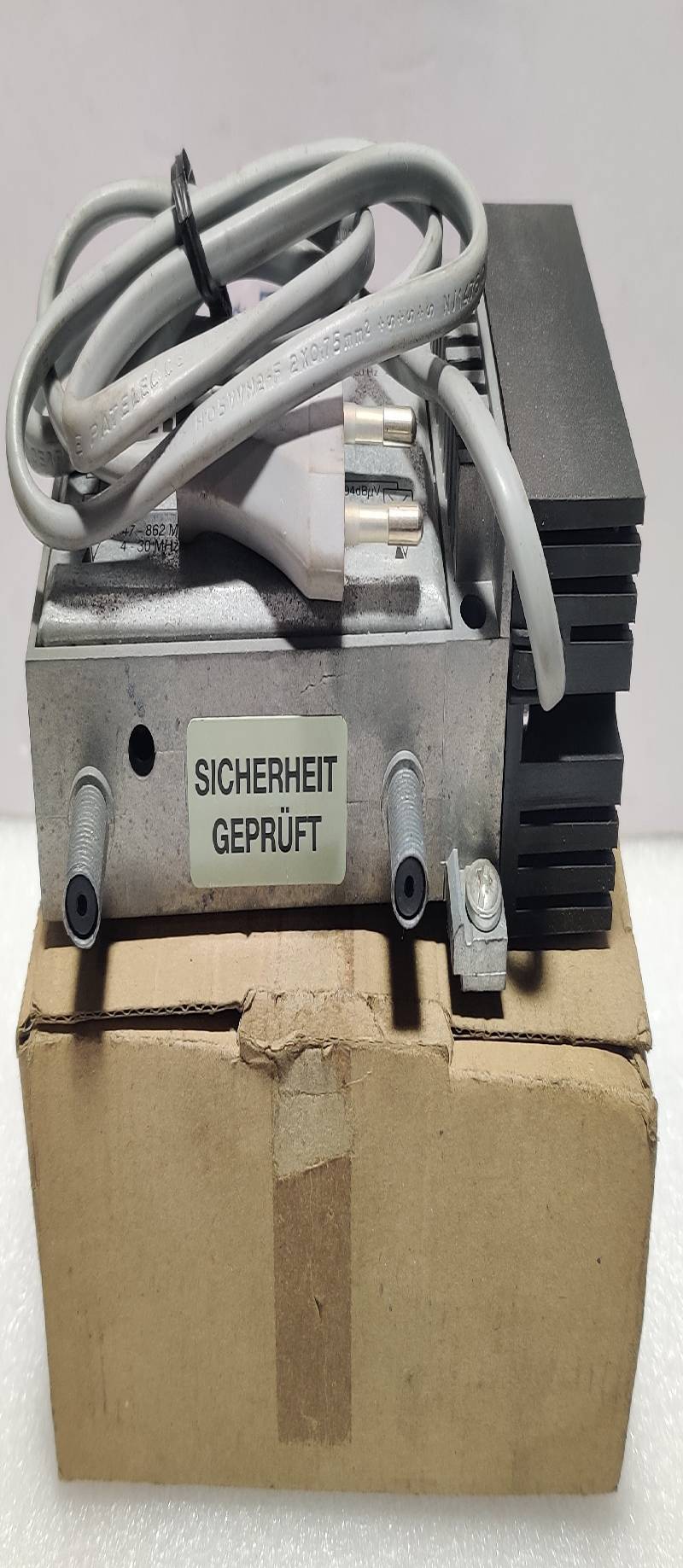 KATHREIN VOS 20/FR Amplifier 230V~50/60Hz 4.5W 47-862MHz 4-30MHz