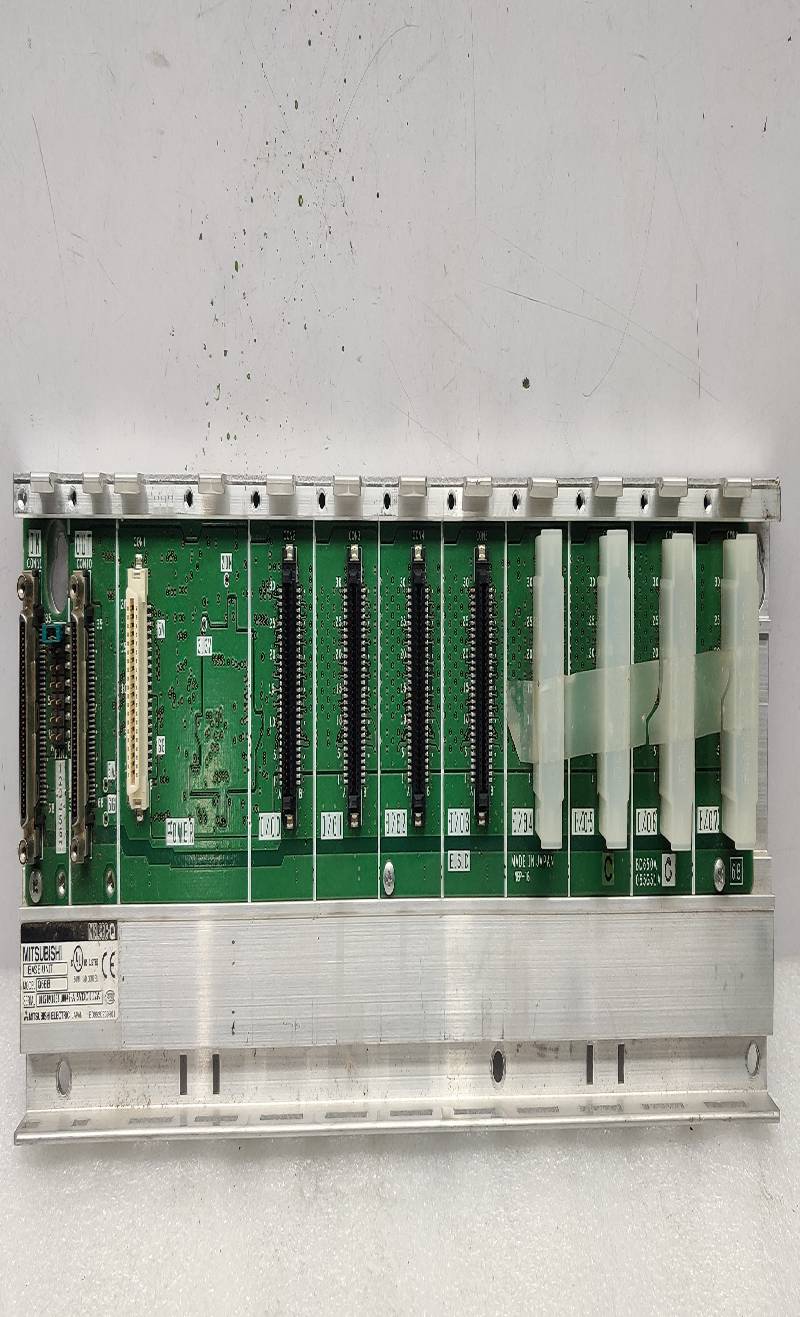 Mitsubishi Electric Model Q68B Base Unit MELSEC-Q 5VDC 0.12AV250721-15