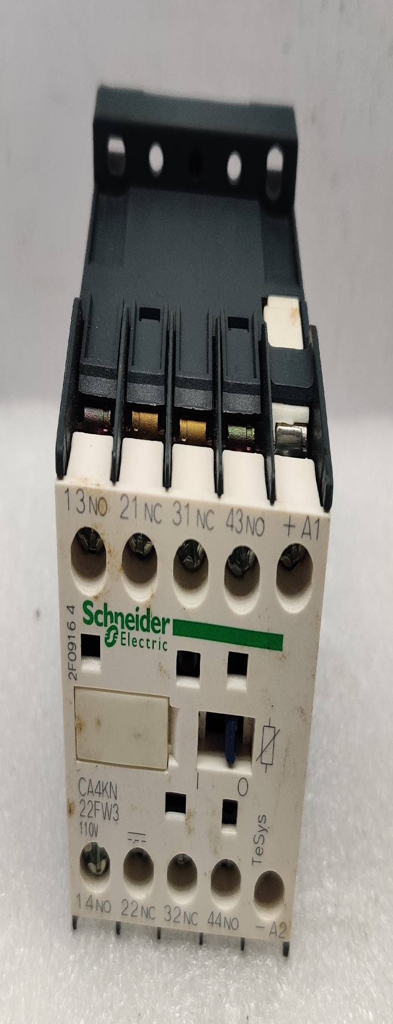 Schneider Electric CA4KN22FW3 Control Relay 110VDC Ith: 10A Ui: 690V Uimp: 8KV