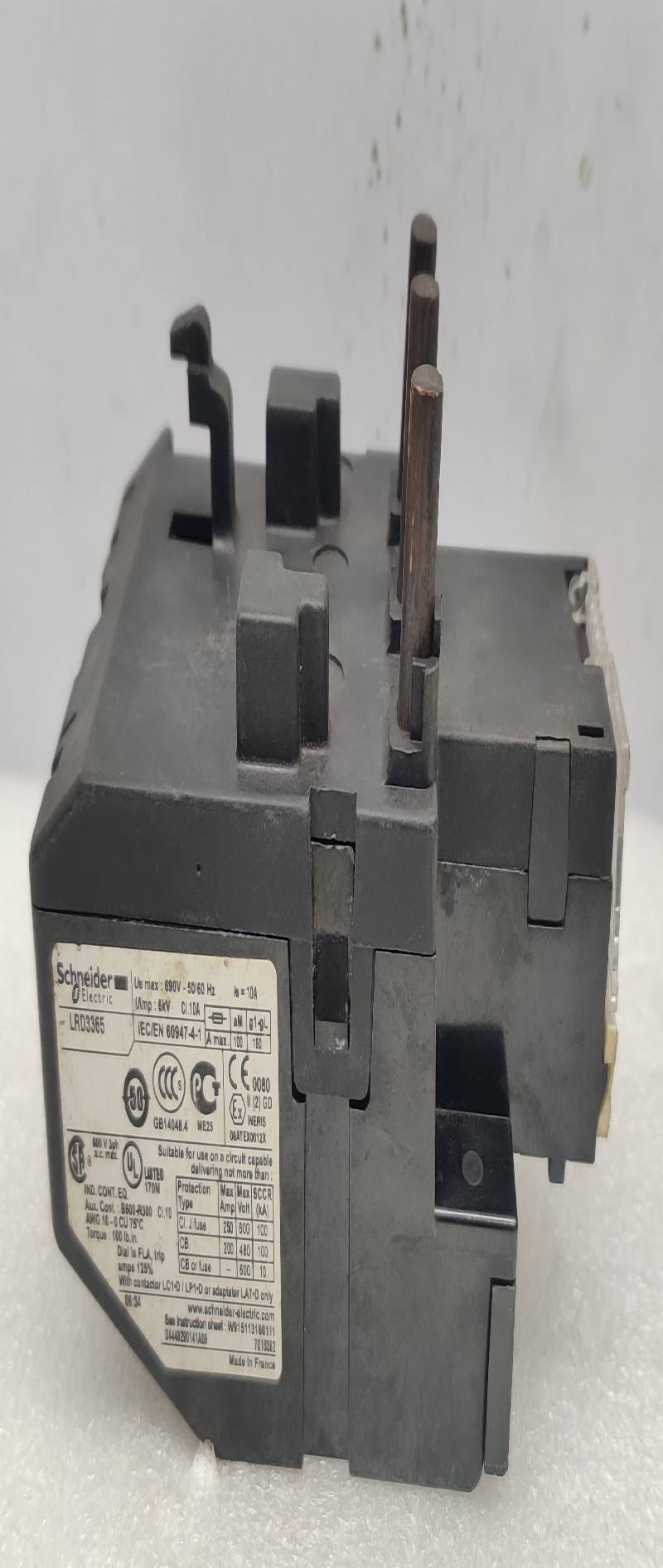 Schneider Electric LR2D33 Thermal Overload Relay Ue max: 690V~ 50/60Hz LRD3365 Ith= 10A