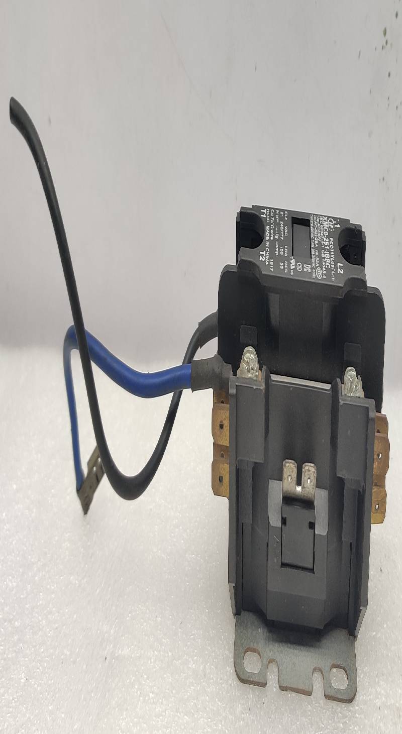 Zettler Control XMC0-251-IBBC Contactor 240/277VAC 2Pole Ue: AC230V Ith 32A