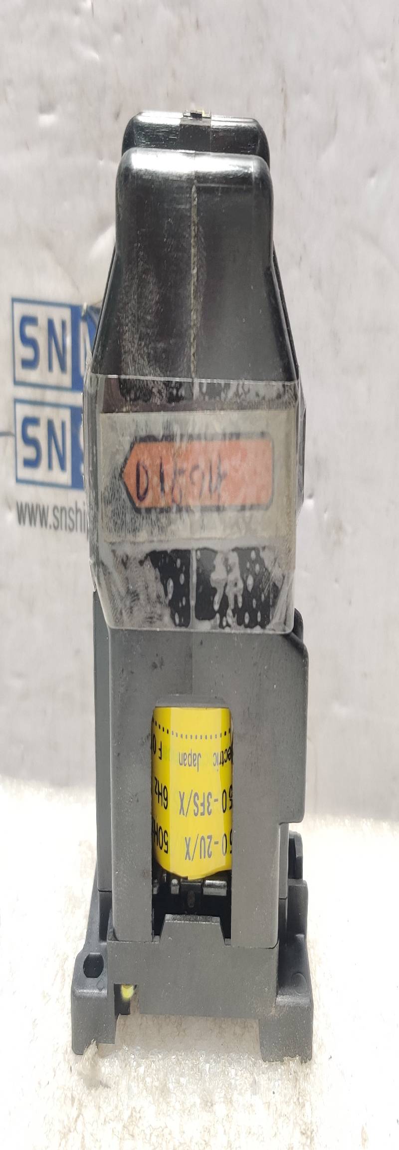 Fuji Electric SRC50-2U/X (4a2b) Auxiliary Relay 200V/200-220V 50/60Hz