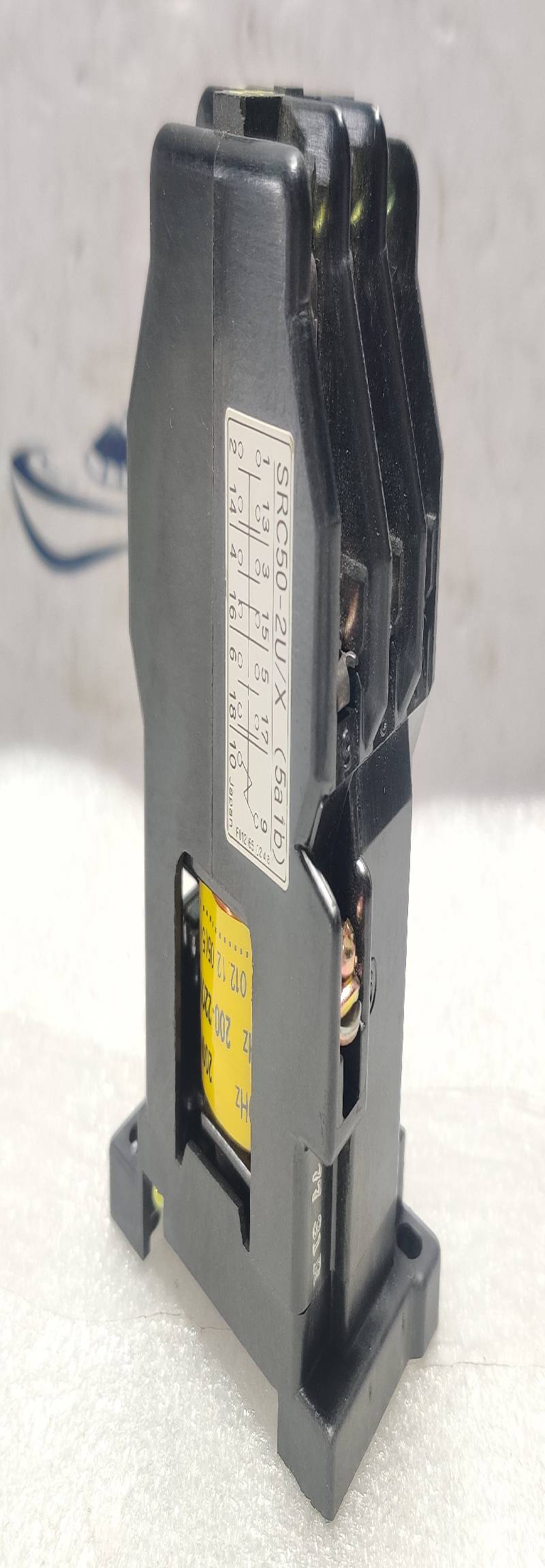 Fuji Electric SRC50-2U/X (5a1b) Auxiliary Relay 200/200-220V 50/60Hz