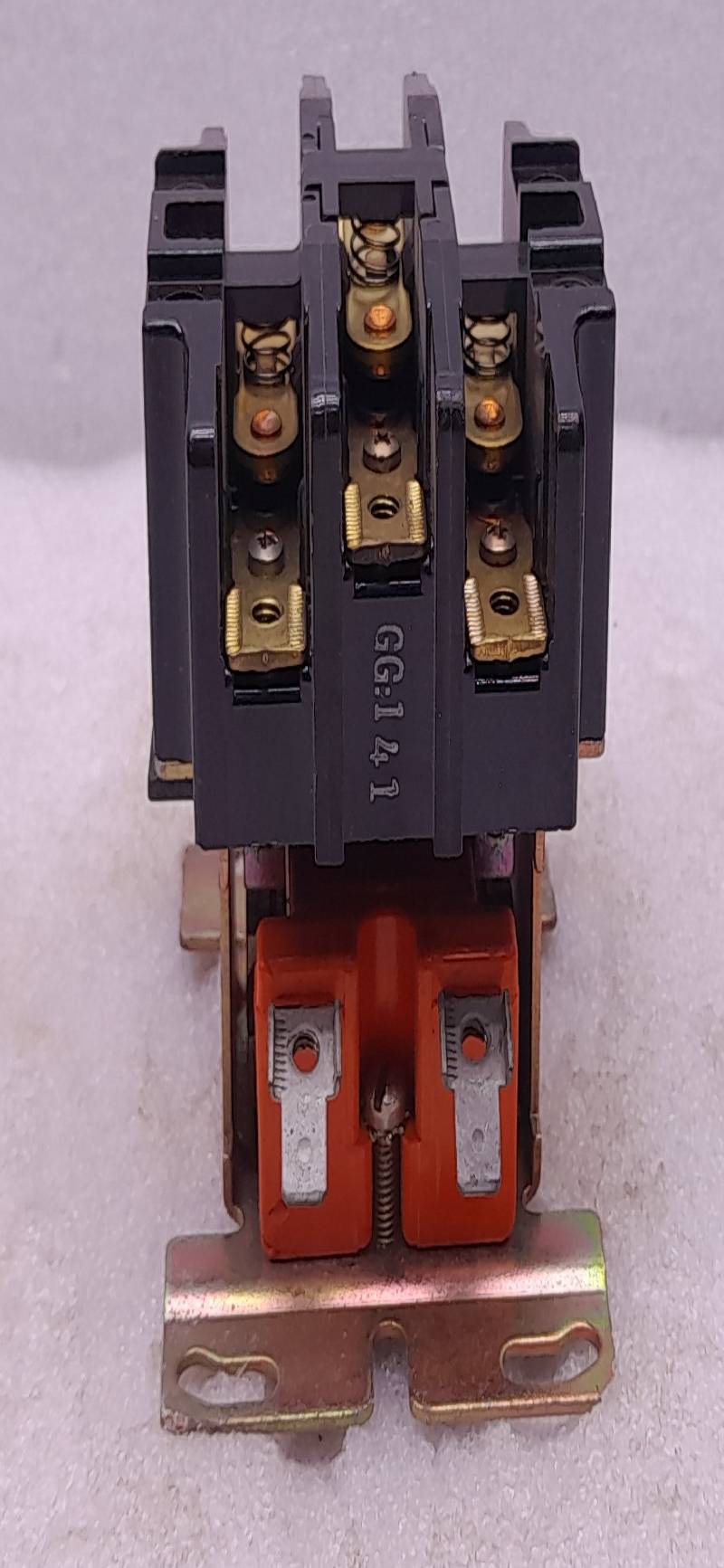 Furnas Electric 3024-A-8704 Magnetic Contactor 42BE35ADZ 40AMPS 240V