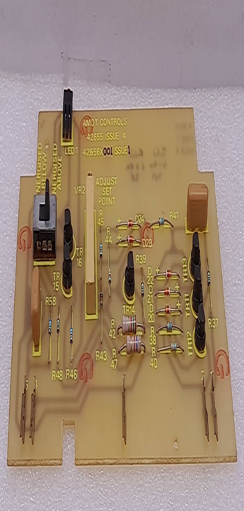 Amot Controls 42656 X 001 Pcb Assembly Volt Switch 42655 Side 1 Issue 4