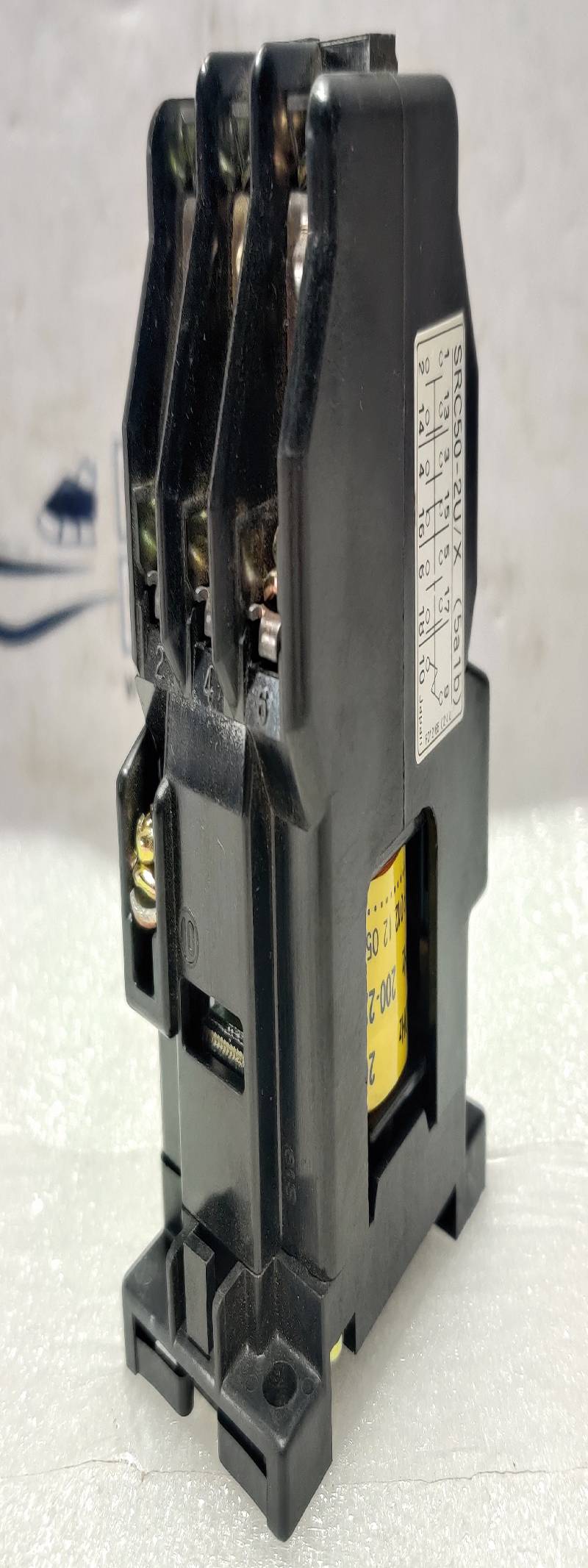 Fuji Electric SRC50-2U/X (5a1b) Auxiliary Relay 200/200-220V 50/60Hz